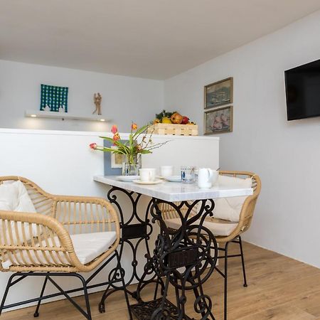 Charming Studio Apartment At House Rustica With Terrace And Nearby Parking Punat Exterior photo